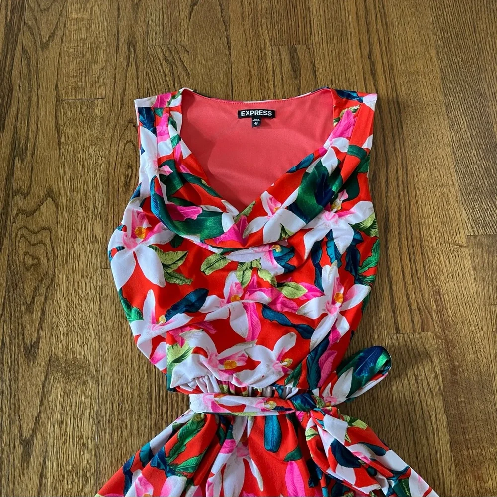 Express Floral Dress, Size XS - Picture 10 of 10